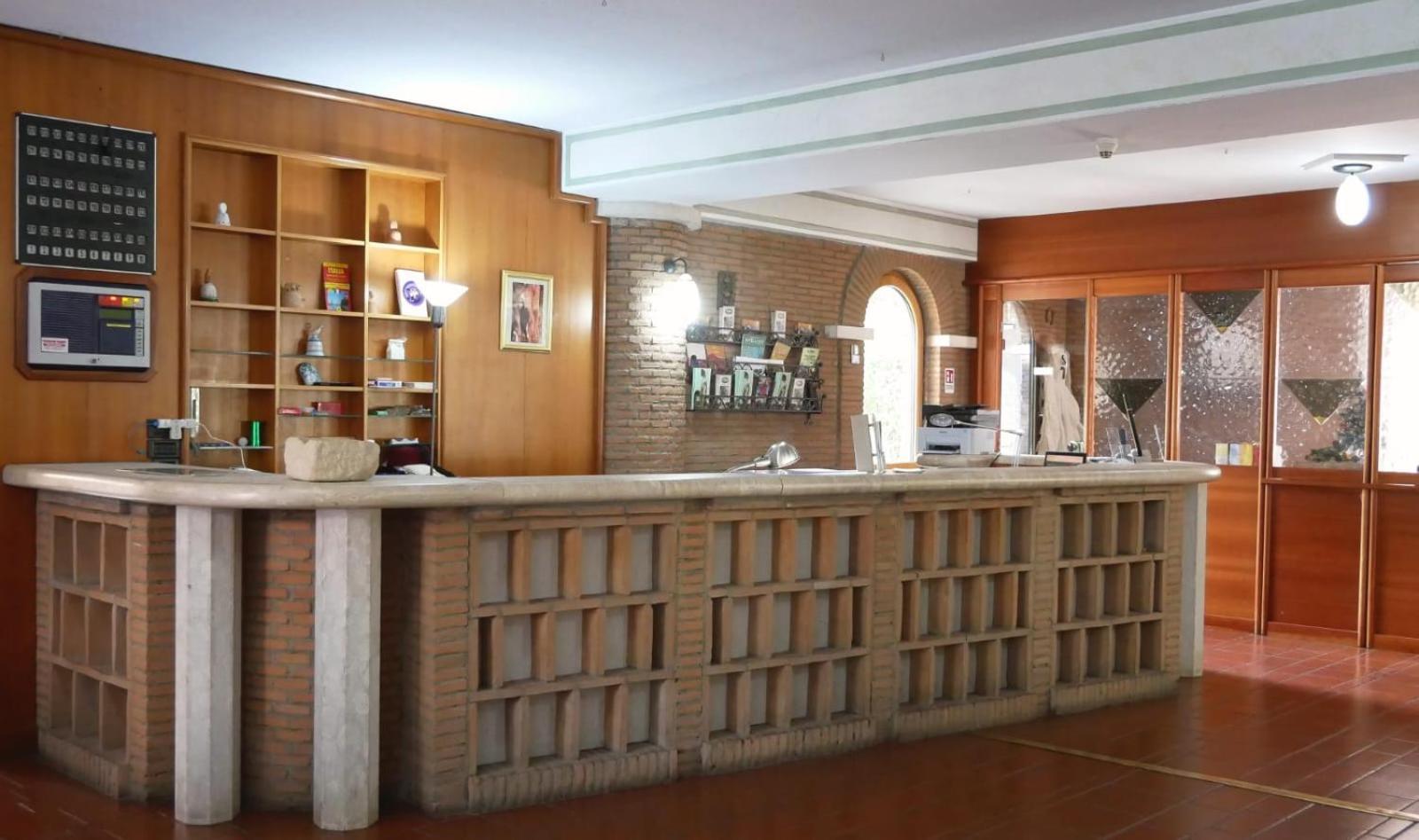 Lh Albergo Il Picchio Пескассероли Экстерьер фото