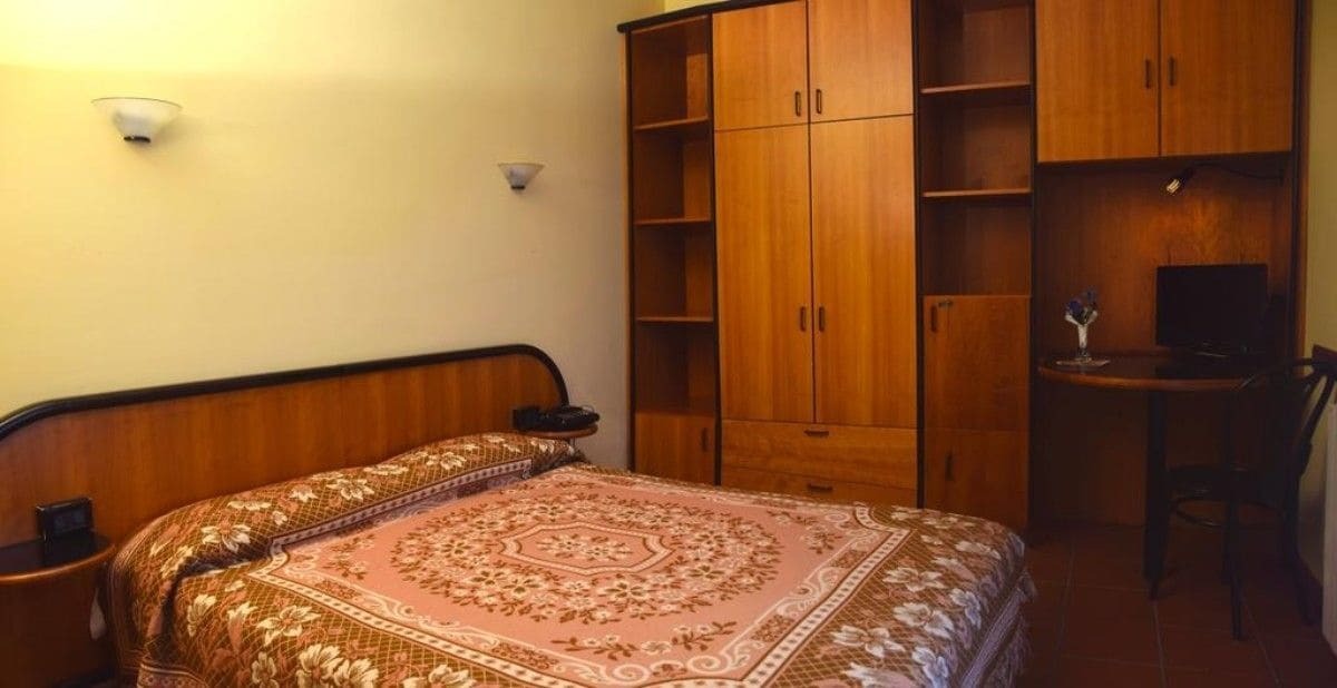 Lh Albergo Il Picchio Пескассероли Экстерьер фото